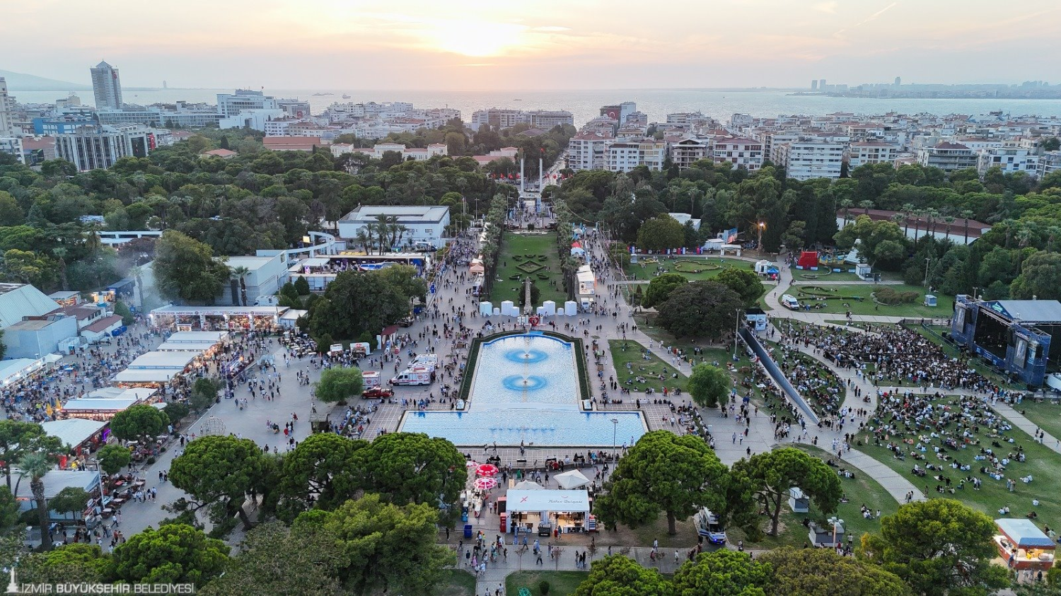 İzmir Enternasyonal Fuarı’na hafta sonu ziyaretçi yağdı